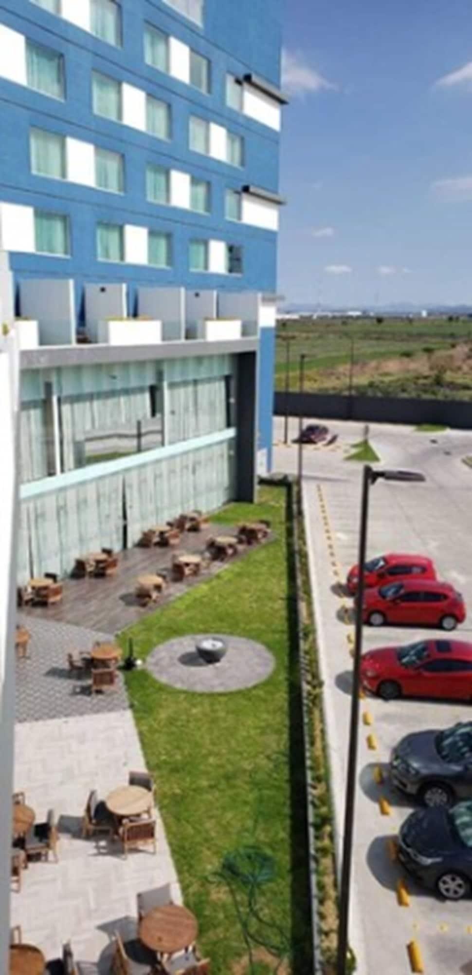 Hilton Garden Inn Salamanca Exterior photo