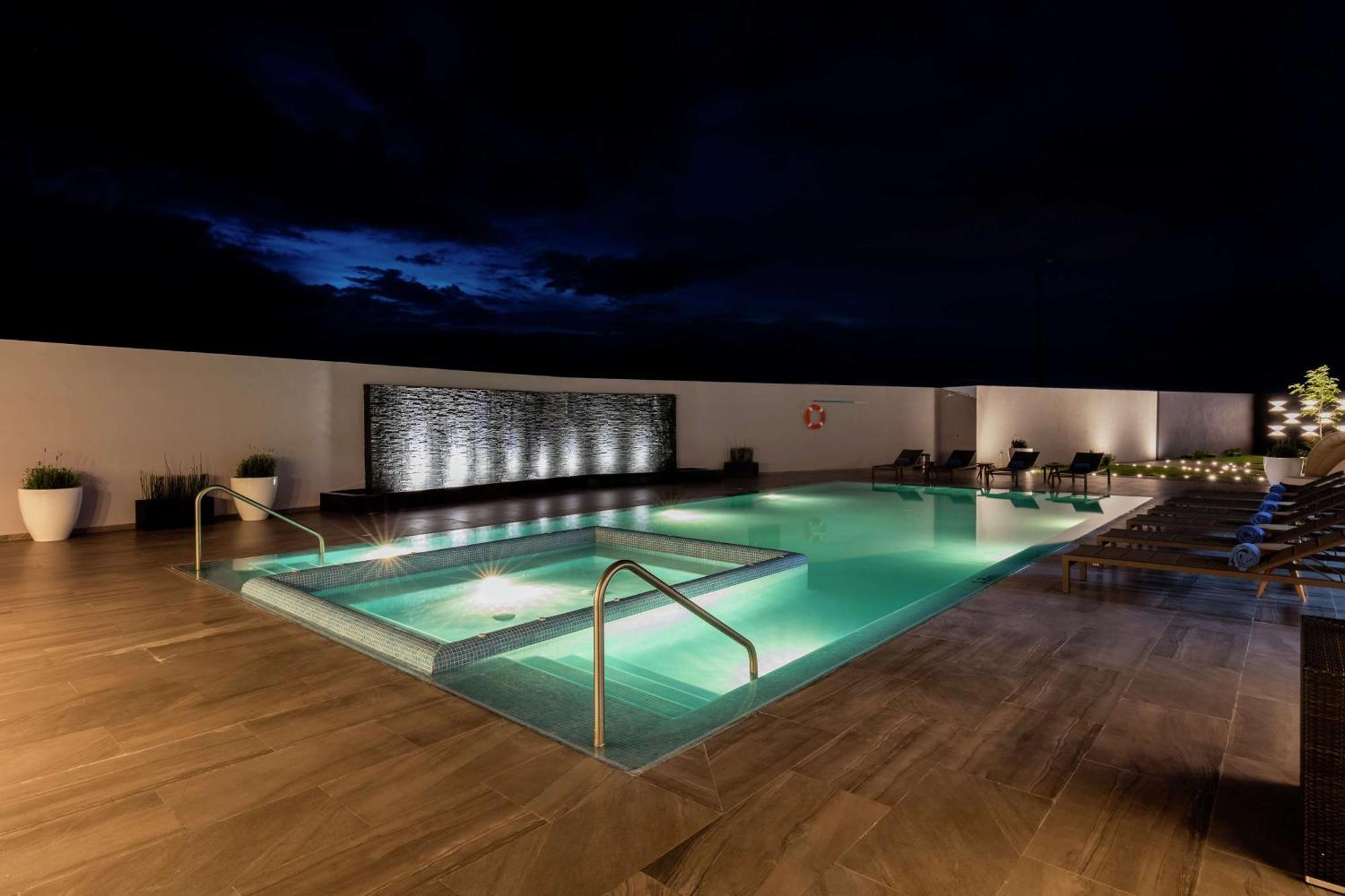 Hilton Garden Inn Salamanca Exterior photo